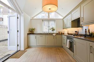 Kitchen- click for photo gallery